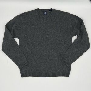 GAP 100% Lambswool V-Neck‎ Sweater – Size L – Gray